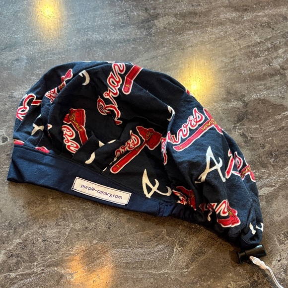 Braves Purple Canary Bouffant Scrub Hat - Picture 1 of 4